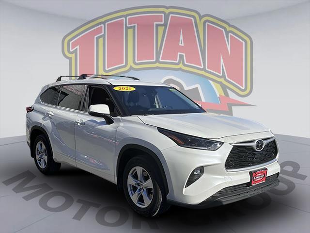 2021 Toyota Highlander LE [8]
