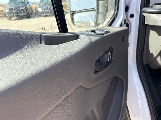 2025 Ford Transit Cargo Van Base
