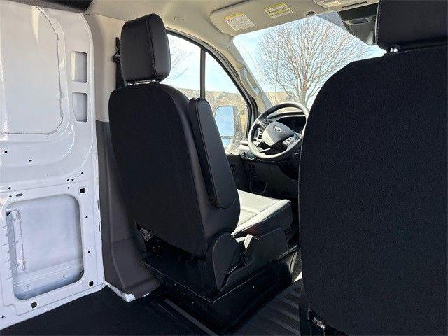 2025 Ford Transit Cargo Van Base