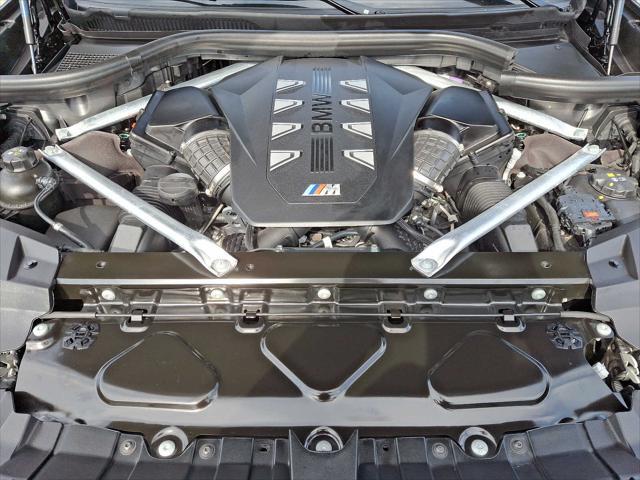 2025 BMW X7 M60i