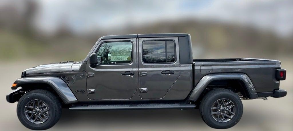 2025 Jeep Gladiator GLADIATOR SPORT S 4X4