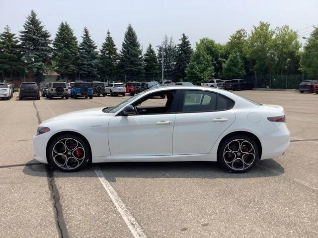 2025 Alfa Romeo Giulia GIULIA AWD 2025 Alfa Romeo Giulia GIULIA AWD