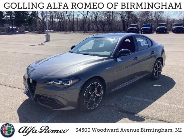 2025 Alfa Romeo Giulia GIULIA AWD 2025 Alfa Romeo Giulia GIULIA AWD