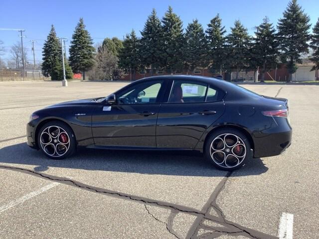 2025 Alfa Romeo Giulia GIULIA AWD 2025 Alfa Romeo Giulia GIULIA AWD
