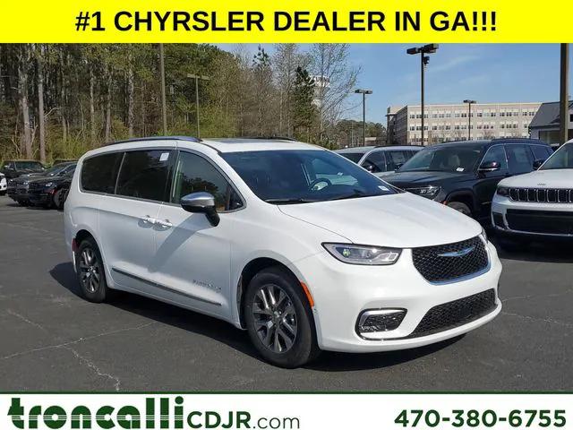 2025 Chrysler Pacifica Hybrid PACIFICA PLUG-IN HYBRID PINNACLE