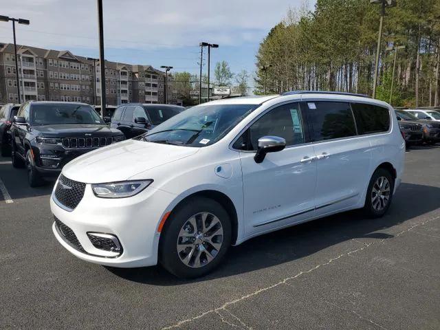 2025 Chrysler Pacifica Hybrid PACIFICA PLUG-IN HYBRID PINNACLE