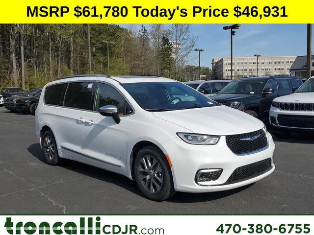 2025 Chrysler Pacifica Hybrid PACIFICA PLUG-IN HYBRID PINNACLE