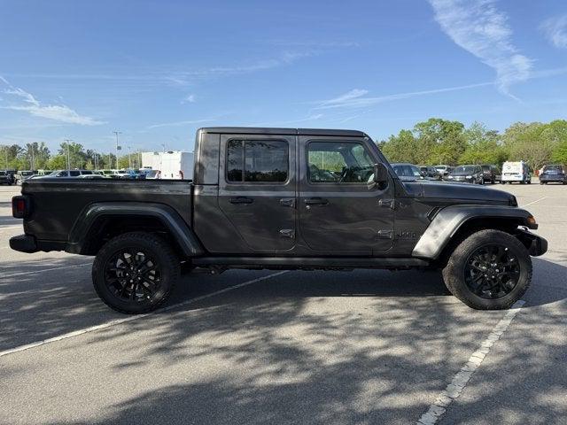2025 Jeep Gladiator GLADIATOR NIGHTHAWK 4X4