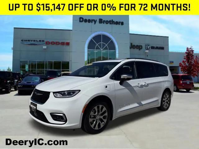 2025 Chrysler Pacifica Hybrid PACIFICA PLUG-IN HYBRID PINNACLE