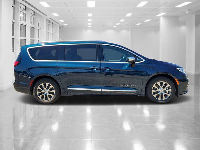 2025 Chrysler Pacifica Hybrid PACIFICA PLUG-IN HYBRID PINNACLE