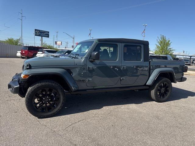 2025 Jeep Gladiator GLADIATOR NIGHTHAWK 4X4