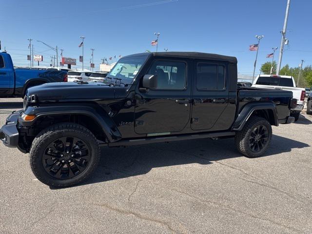 2025 Jeep Gladiator GLADIATOR NIGHTHAWK 4X4