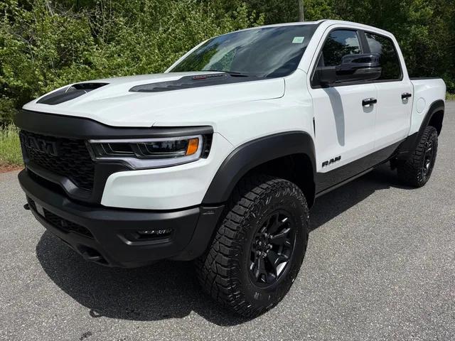2025 RAM Ram 1500 RAM 1500 RHO CREW CAB 4X4 57 BOX