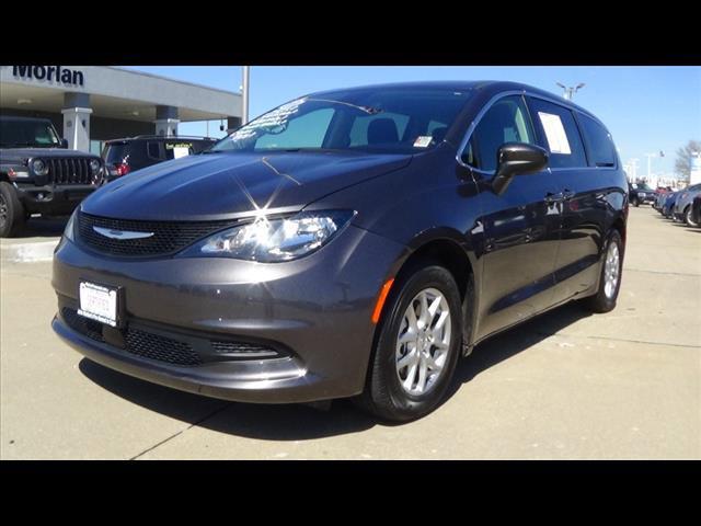 2023 Chrysler Voyager LX