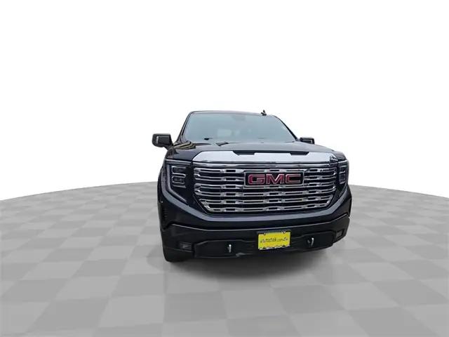 2023 GMC Sierra 1500 4WD Crew Cab Short Box Denali