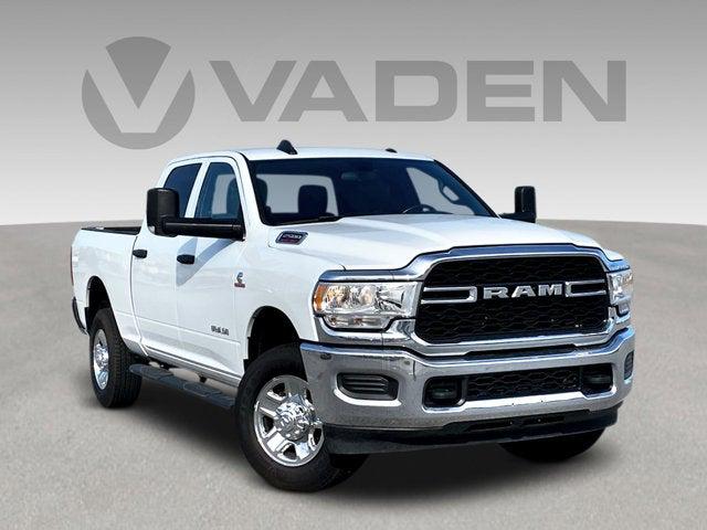 2022 RAM 2500 Tradesman Crew Cab 4x4 64 Box
