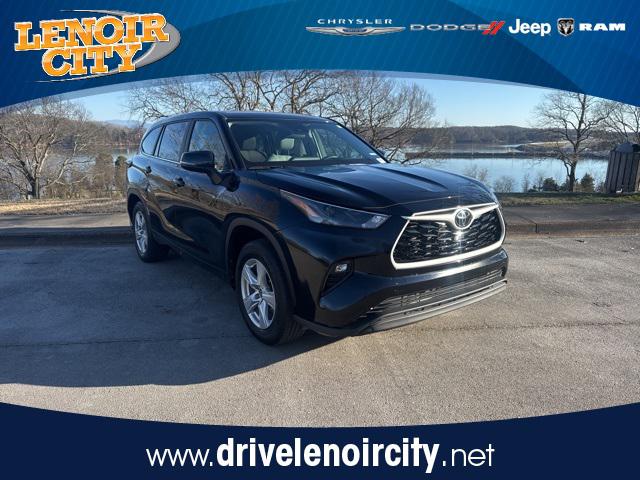 2024 Toyota Highlander LE