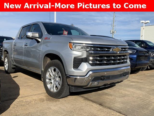 2022 Chevrolet Silverado 1500 4WD Crew Cab Short Bed LTZ