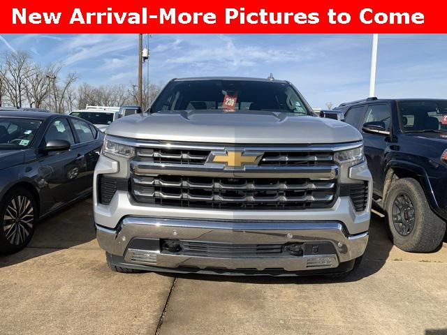 2022 Chevrolet Silverado 1500 4WD Crew Cab Short Bed LTZ