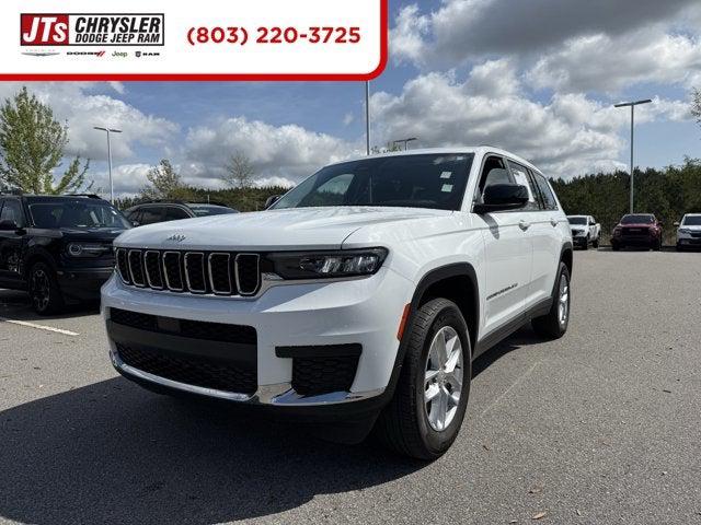2023 Jeep Grand Cherokee L Laredo 4x2