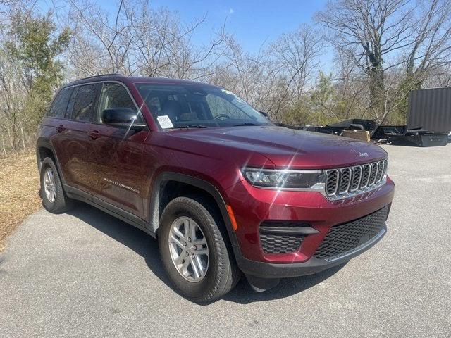 2023 Jeep Grand Cherokee Laredo 4x2