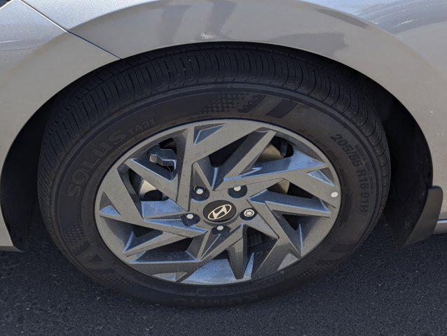 New 2025 Hyundai Elantra Hybrid For Sale in Tucson, AZ