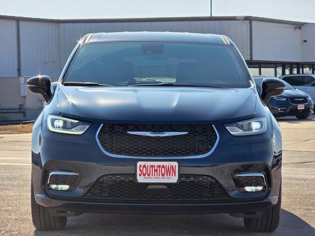 2025 Chrysler Pacifica PACIFICA SELECT AWD