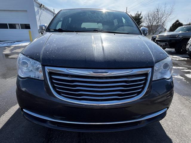 Used 2015 Chrysler Town & Country For Sale in Waterford Twp, MI