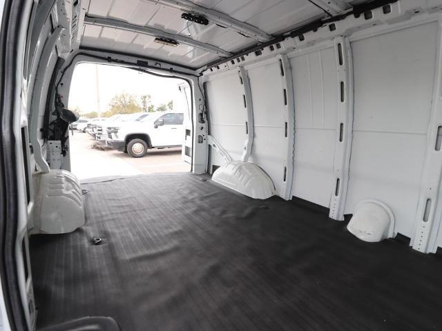2023 GMC Savana Cargo RWD 2500 Extended Wheelbase Work Van