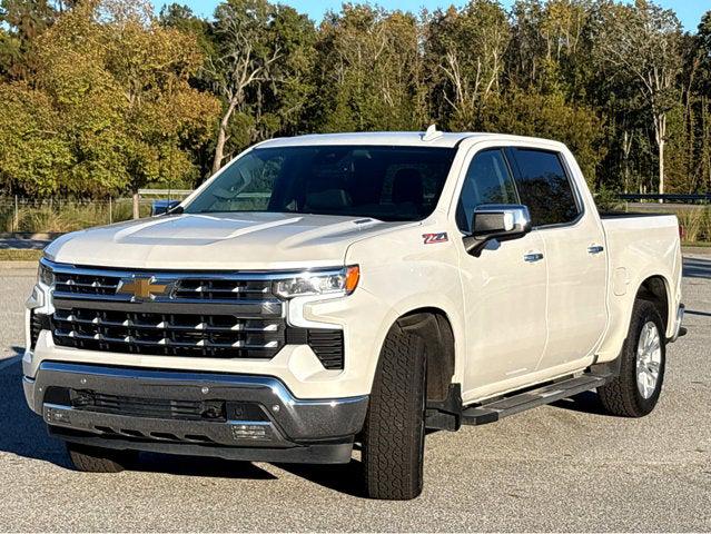 2023 Chevrolet Silverado 1500 4WD Crew Cab Short Bed LTZ