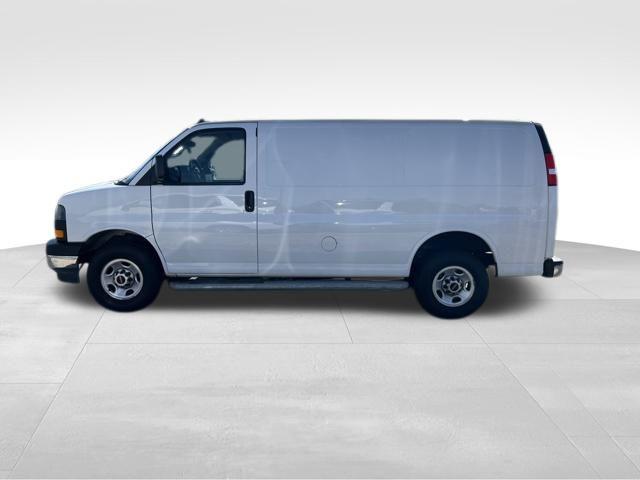 2022 GMC Savana Cargo RWD 2500 Regular Wheelbase Work Van