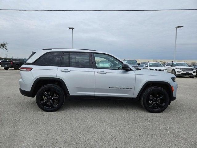 2022 Jeep Grand Cherokee Altitude 4x4