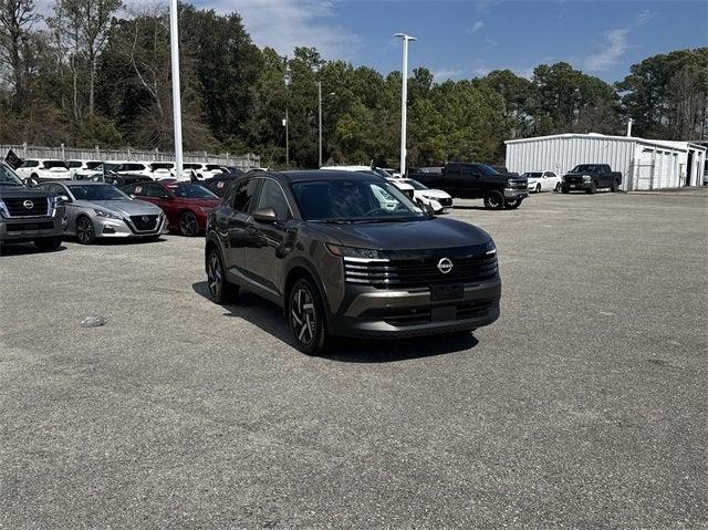 2025 Nissan Kicks SV FWD