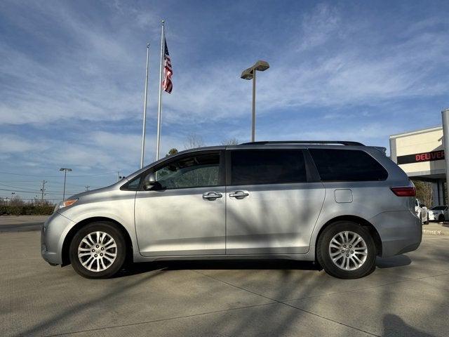 2016 Toyota Sienna XLE 7 Passenger