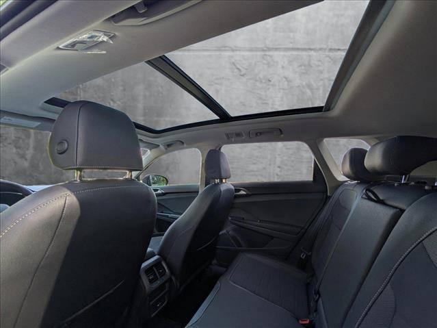2025 Volkswagen Taos 1.5T SE Black