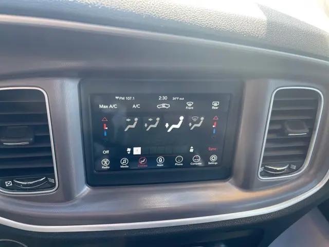 2022 Dodge Charger SXT RWD