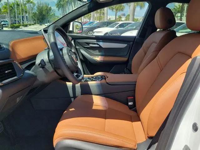 2025 INFINITI VF 8 Plus