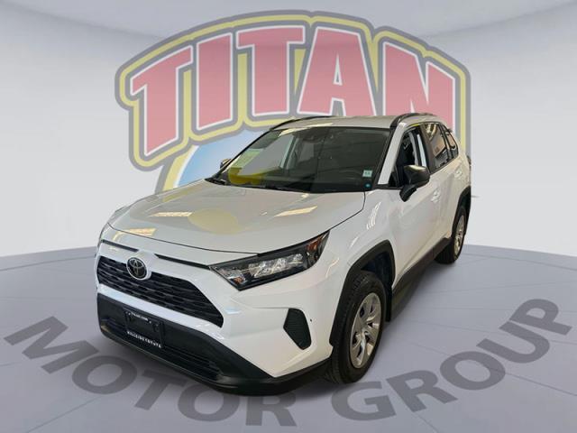 2021 Toyota RAV4 LE [2]