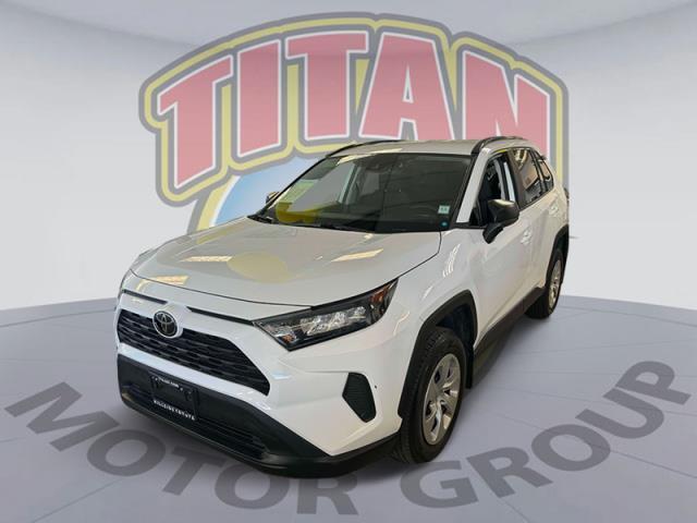 2021 Toyota RAV4 LE [2]