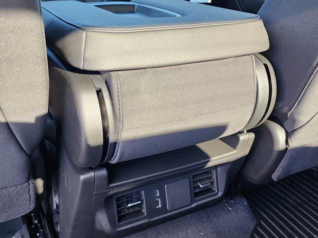 2025 Chevrolet Silverado 2500HD Custom 4WD