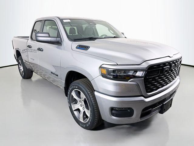 2025 RAM Ram 1500 RAM 1500 TRADESMAN QUAD CAB 4X4 64 BOX