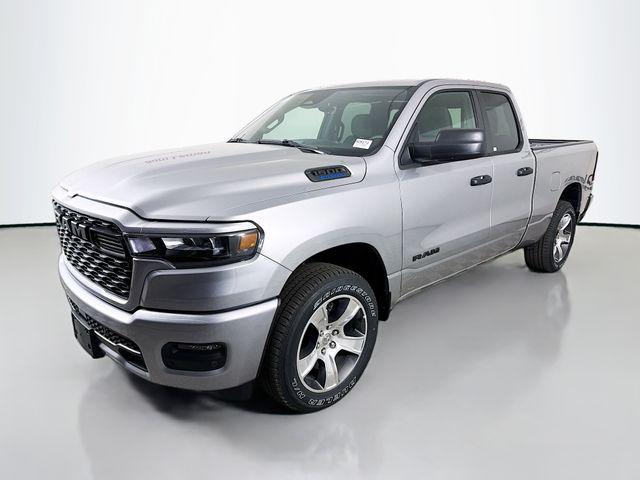 2025 RAM Ram 1500 RAM 1500 TRADESMAN QUAD CAB 4X4 64 BOX