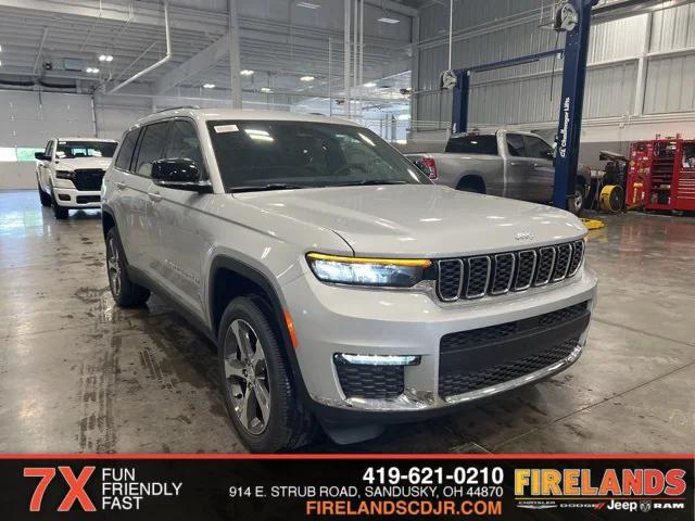 2025 Jeep Grand Cherokee GRAND CHEROKEE L LIMITED 4X4