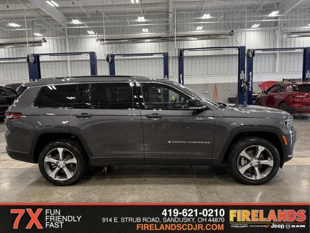 2025 Jeep Grand Cherokee GRAND CHEROKEE L LIMITED 4X4