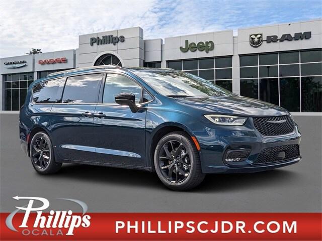 2025 Chrysler Pacifica PACIFICA LIMITED