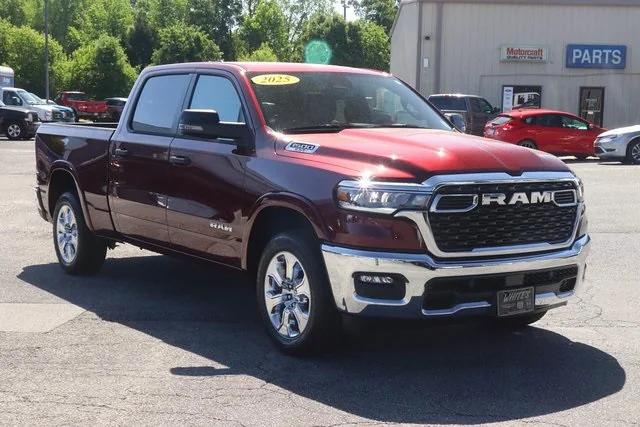 2025 RAM Ram 1500 RAM 1500 BIG HORN CREW CAB 4X4 64 BOX