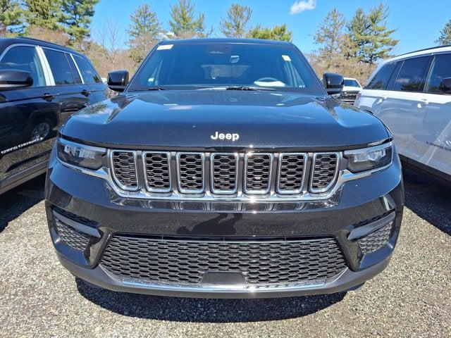 2025 Jeep Grand Cherokee GRAND CHEROKEE LAREDO X 4X4
