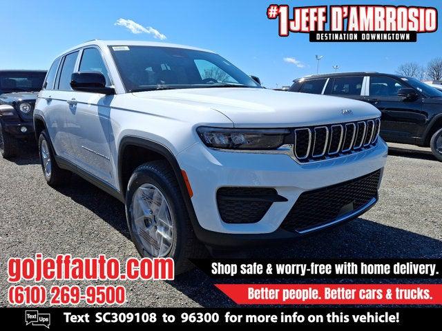 2025 Jeep Grand Cherokee GRAND CHEROKEE LAREDO X 4X4