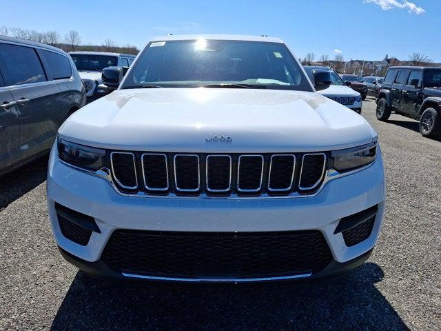 2025 Jeep Grand Cherokee GRAND CHEROKEE LAREDO X 4X4