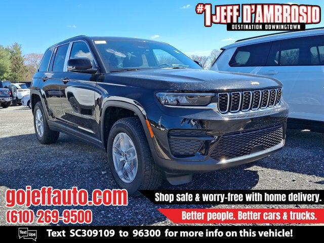 2025 Jeep Grand Cherokee GRAND CHEROKEE LAREDO X 4X4